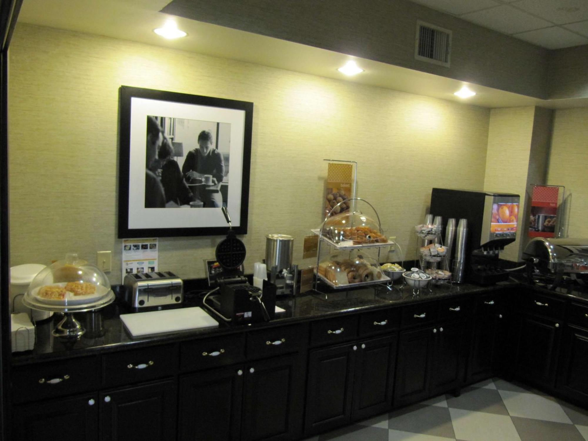 Hampton Inn Lindale/Tyler Bagian luar foto