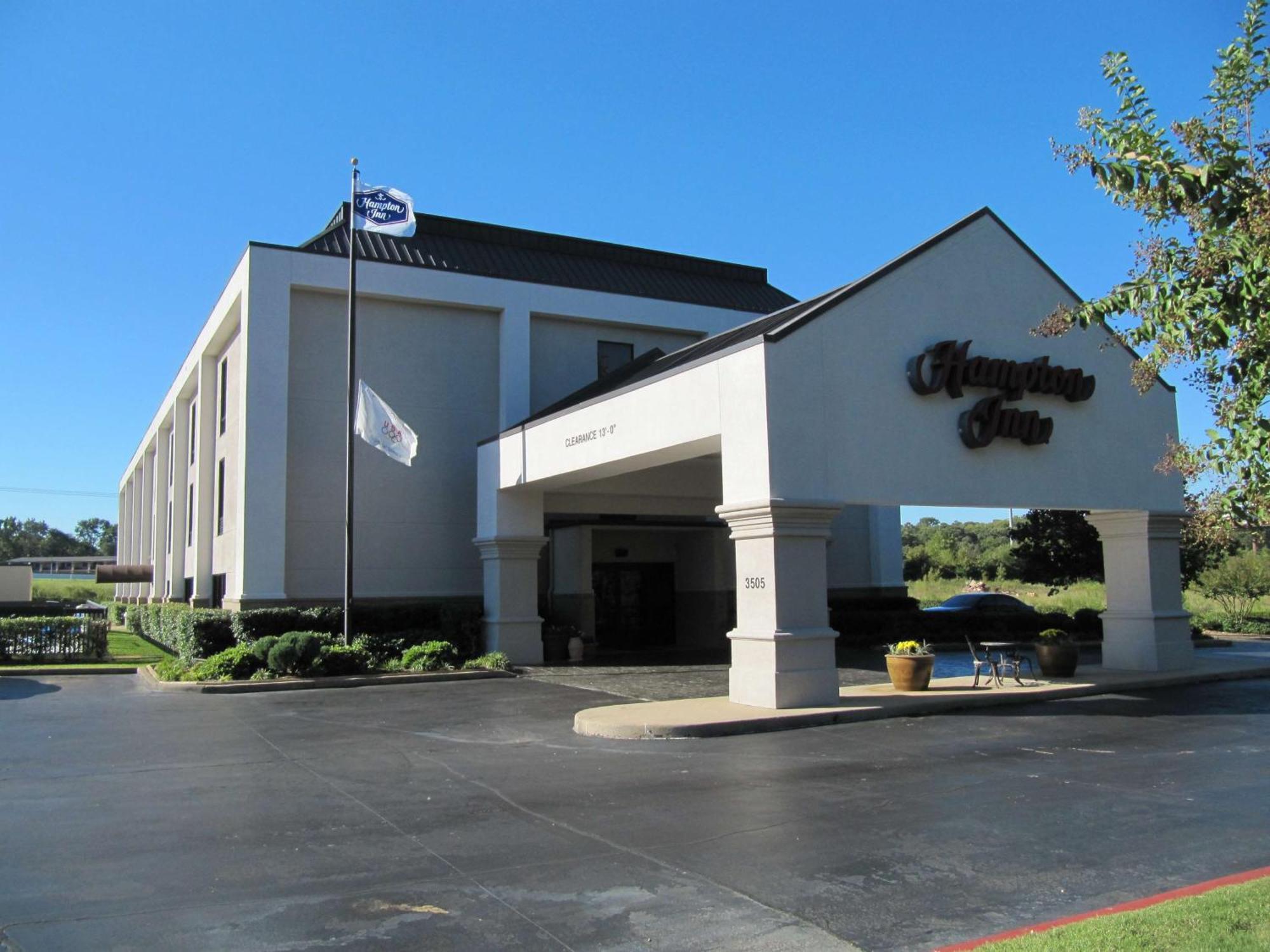 Hampton Inn Lindale/Tyler Bagian luar foto